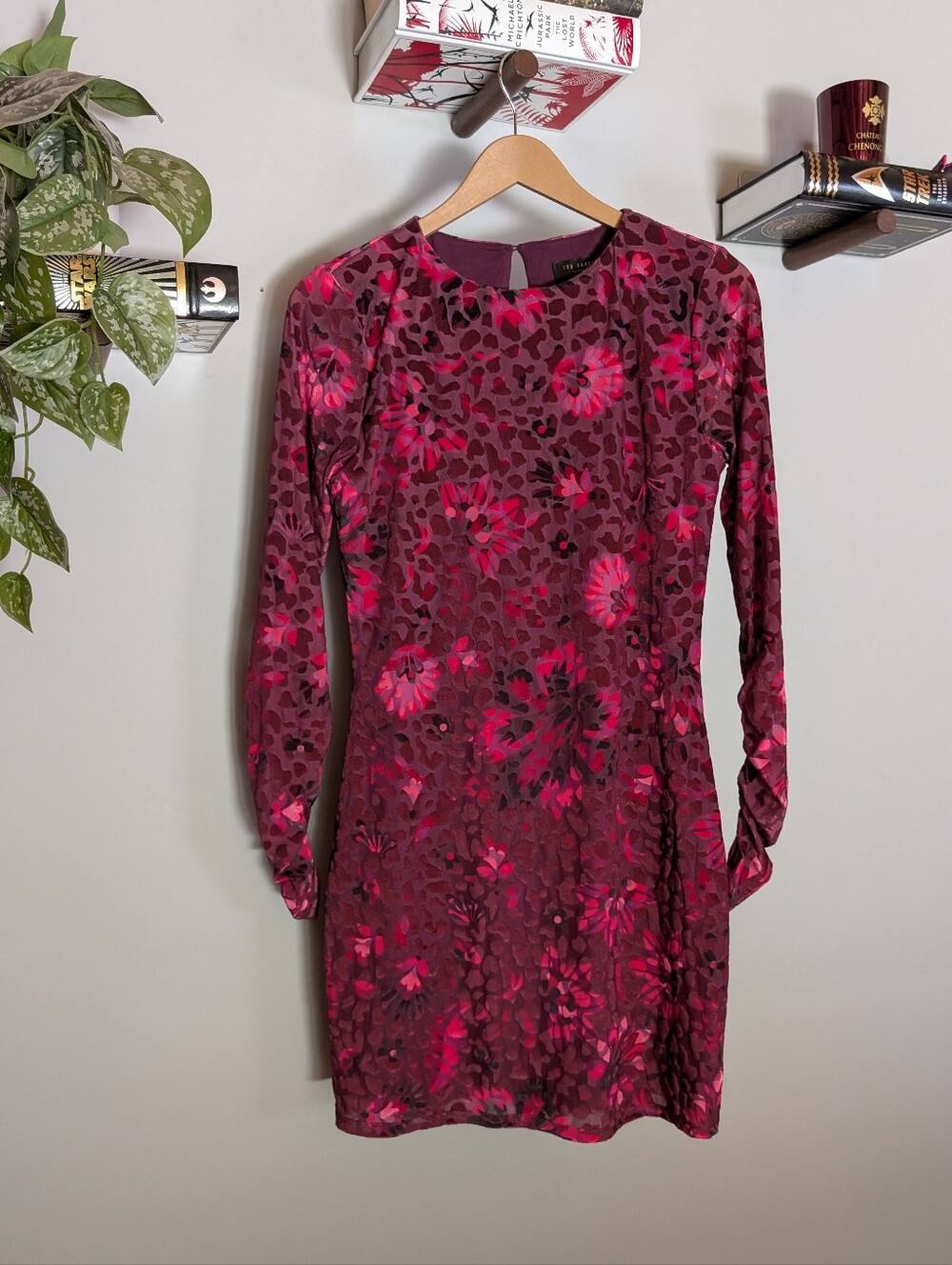 Ted Baker London Rickiee Long Sleeve Bodycon Floral Animal Print Dress - Size 2